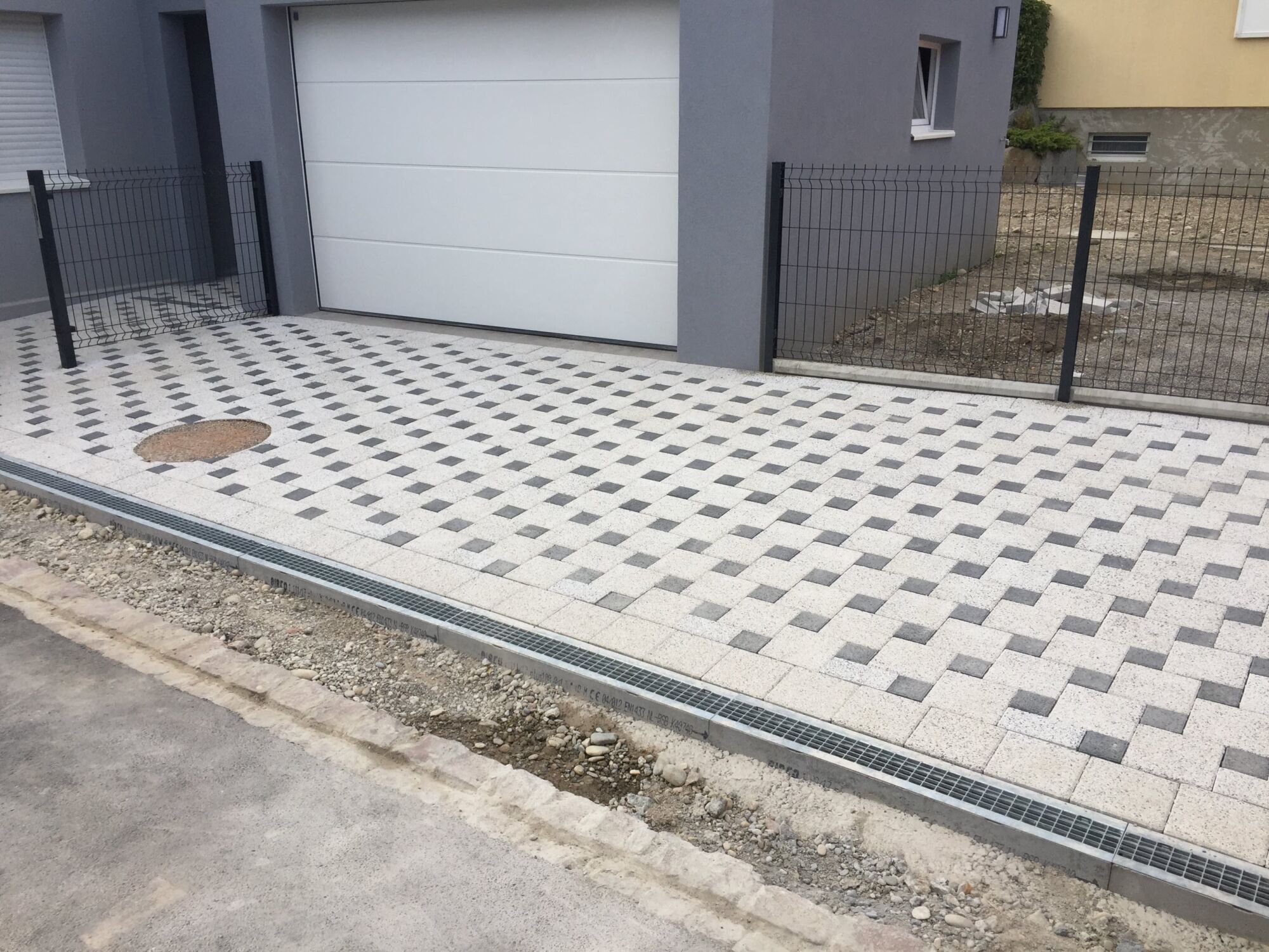 PAVAGE | Mondial TP Entreprise d’aménagement extérieur proche de Colmar et Rixheim Riedisheim 0